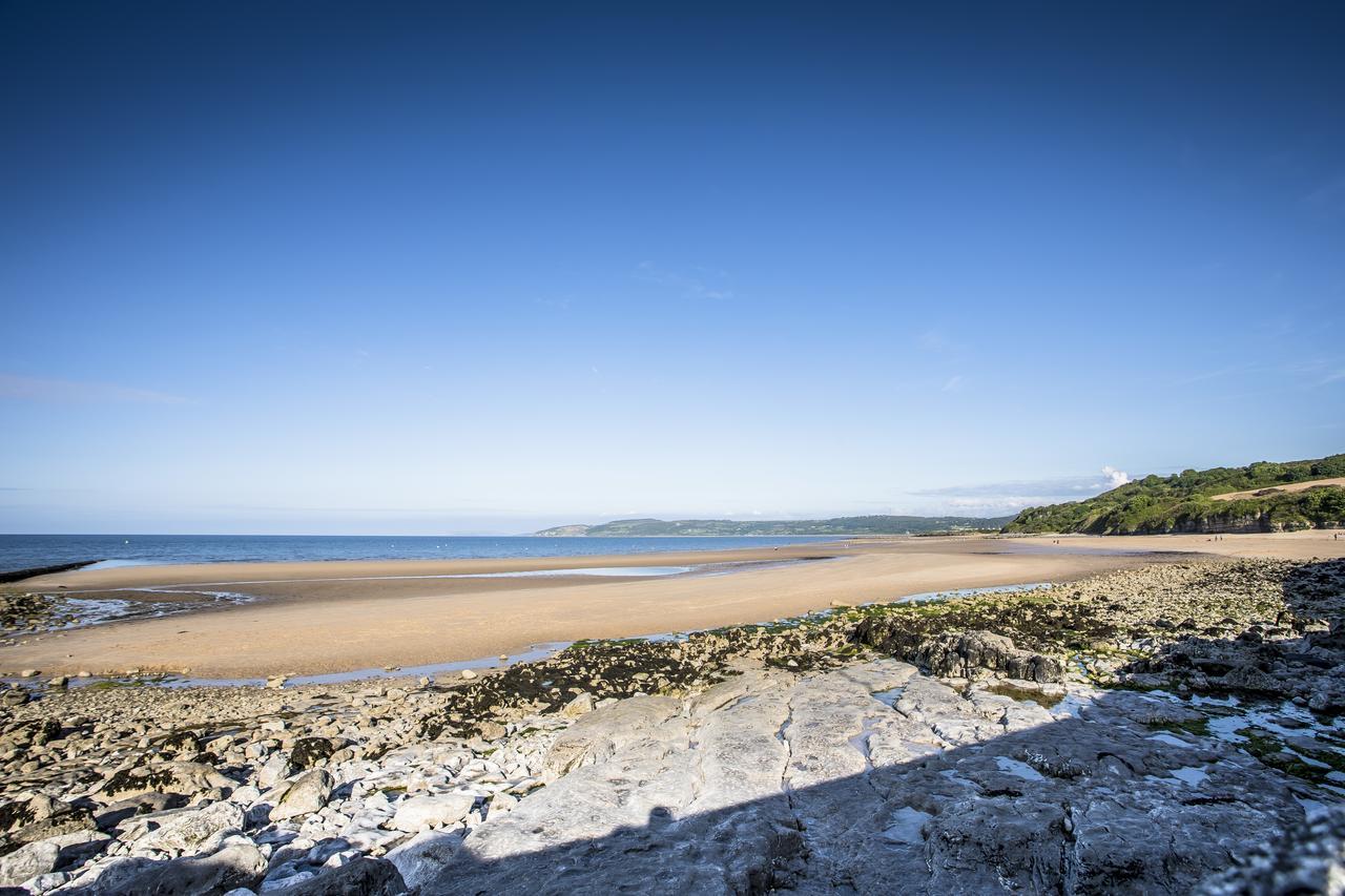 Waters Edge Holiday Apartments Benllech Exterior foto