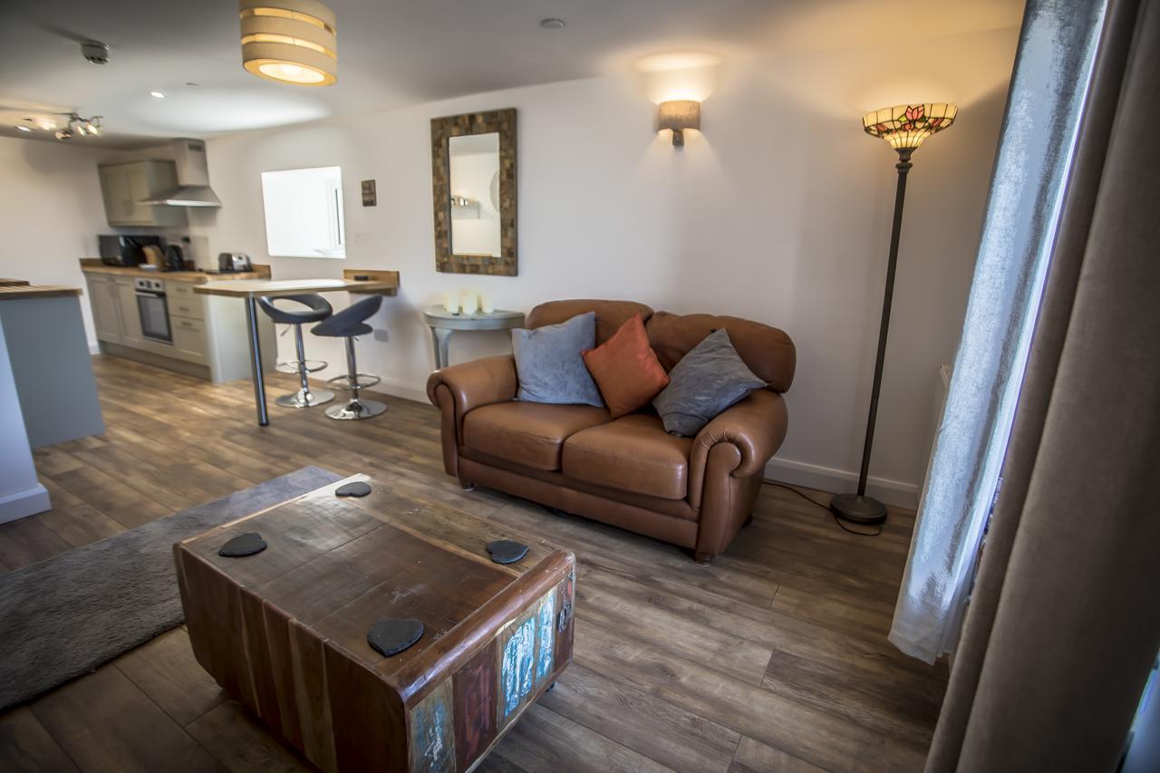 Waters Edge Holiday Apartments Benllech Exterior foto